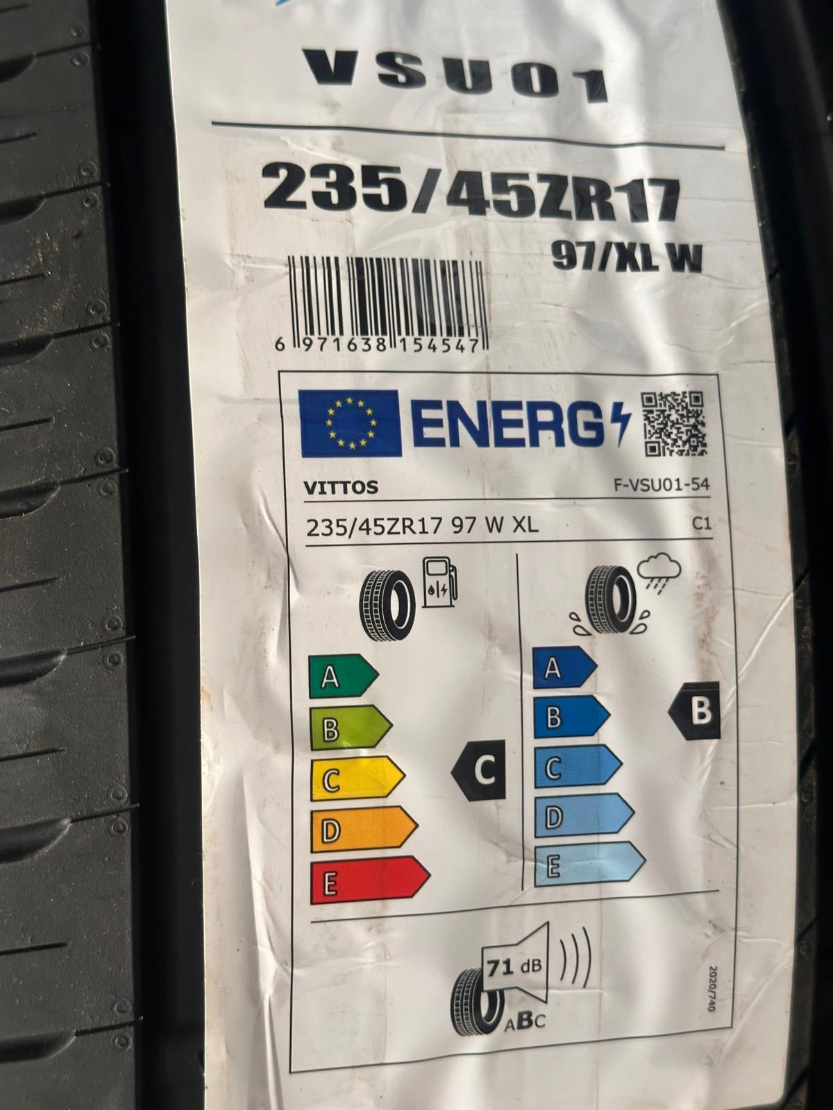 VITTOS 235/45R17 97/XL W